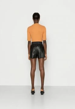 AllSaints SHANA SHORTS - Shorts - Black -AllSaintsSales 03a3989e64ef432cb3451a18faf98d90