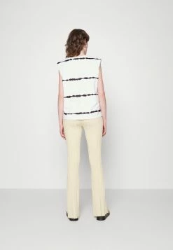 AllSaints TANK - Print T-shirt - Chalk White -AllSaintsSales 27bc4917ec22479a92d94b178cecf606