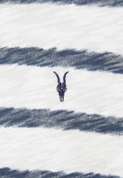 AllSaints BAMFORD CREW - Print T-shirt - Chalk White/blue 4 AllSaints BAMFORD CREW - Print T-shirt - Chalk White/blue -AllSaintsSales 35816f8f8f06402fbd23cd9d1df35afb