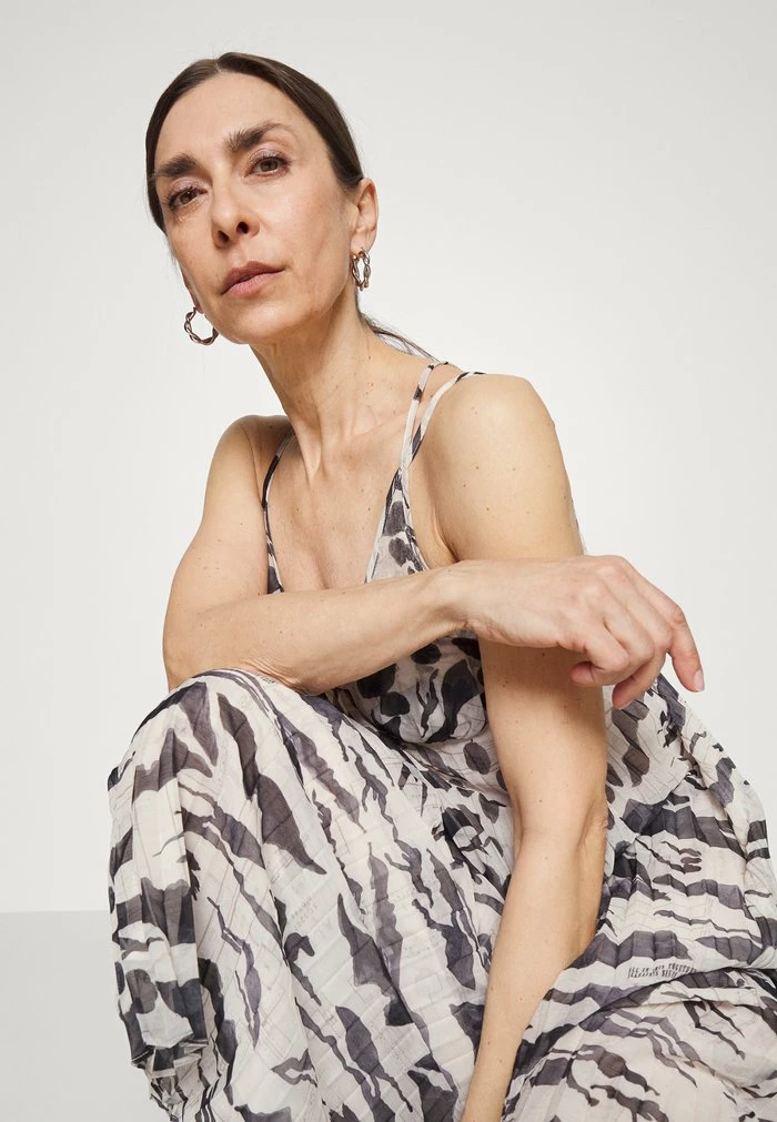 NOUVAL ONIYURI DRESS - Maxi dress - ecru/white AllSaints NOUVAL ONIYURI DRESS - Maxi Dress - Ecru/white -AllSaintsSales 3cec46e0c89141b280f061f51001e06c