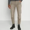 AllSaints JACK CARPENTER - Trousers - Woodland Brown -AllSaintsSales 50c8d1882f5f4fa693a9a4acdced4de3