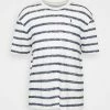 AllSaints BAMFORD CREW - Print T-shirt - Chalk White/blue