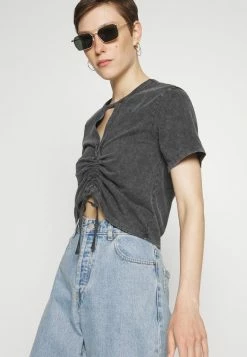 AllSaints GIGI TEE - Print T-shirt - Acid Washed Black -AllSaintsSales 93d583f3d8514061ac220ef3f06f769e