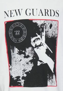 AllSaints PRAVHA CREW - Print T-shirt - Optic White -AllSaintsSales 9bfbd8b8f6424f8385e81045fdc18677