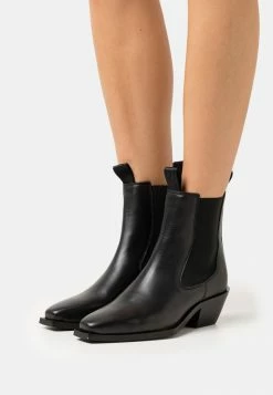AllSaints VALLY BOOT - Cowboy/biker Ankle Boot - Black