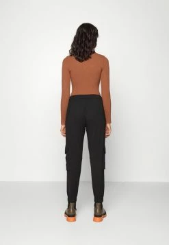 AllSaints FRIEDA TROUSER - Trousers - Black -AllSaintsSales add4a8133dd849d9b389a741823557e8