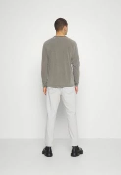 AllSaints DEAN - Straight Leg Jeans - Offwhite -AllSaintsSales e39ef9552a3148848437d10d4692789e