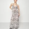 AllSaints NOUVAL ONIYURI DRESS - Maxi Dress - Ecru/white 2 AllSaints NOUVAL ONIYURI DRESS - Maxi Dress - Ecru/white -AllSaintsSales e61373c49b374bf58a2a01af23f9b08a