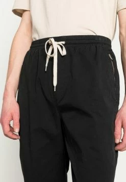 AllSaints ONTAKE TROUSER - Trousers - Koto Black -AllSaintsSales eb7f89737c00409e8cd5926b3ac6d3c1